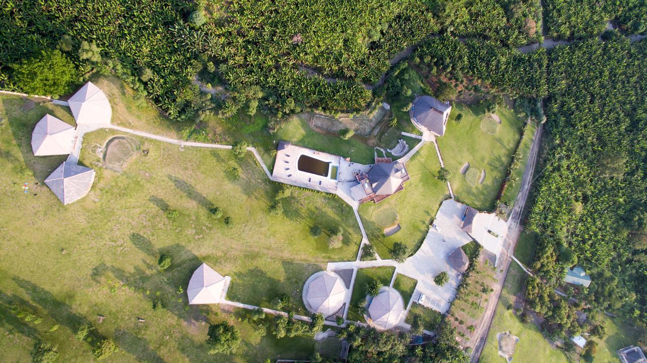 Grand Eco Cabanas Resort Kuntanse Exterior photo