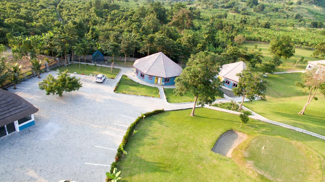 Grand Eco Cabanas Resort Kuntanse Exterior photo